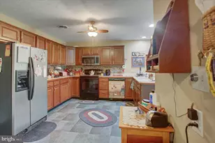 2355 Majestic Ct, Chambersburg, PA 17202 - Photo 10