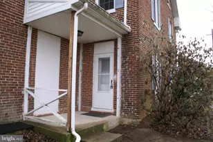 1127 Stanley Ave, Chambersburg, PA 17201 - Photo 2