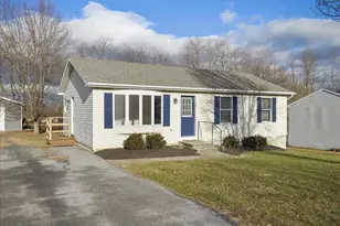 2765 Tattoo Dr, Chambersburg, PA 17202 - Photo 2