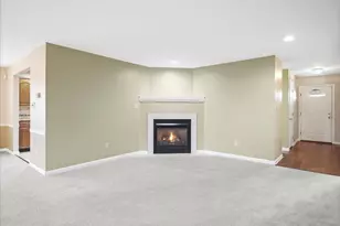 315 Woodvale Dr, Chambersburg, PA 17201 - Photo 4