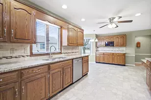 315 Woodvale Dr, Chambersburg, PA 17201 - Photo 10