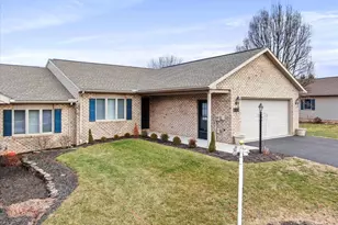 315 Woodvale Dr, Chambersburg, PA 17201 - Photo 1