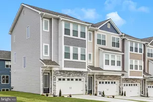 541 Bartholomew Dr, Waynesboro, PA 17268 - Photo 2