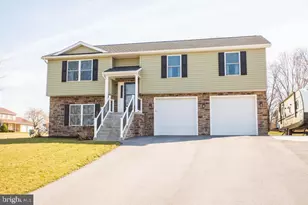 10193 Cardinal Dr, Orrstown, PA 17244 - Photo 1