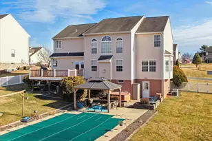 8935 Harper Dr, Waynesboro, PA 17268 - Photo 4