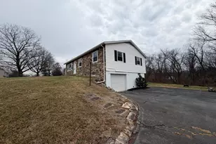 1528 Lakeshore Dr, Chambersburg, PA 17202 - Photo 1