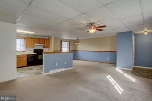 290 W 2nd St, Waynesboro, PA 17268 - Photo 8