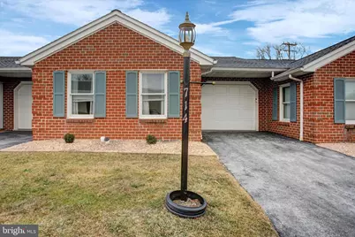 714 Marden Avenue N, Shippensburg, PA 17257 - Photo 2
