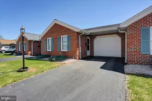 714 Marden Ave N, Shippensburg, PA 17257 - Photo 1