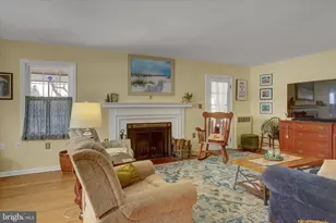 447 S Coldbrook Ave, Chambersburg, PA 17201 - Photo 6
