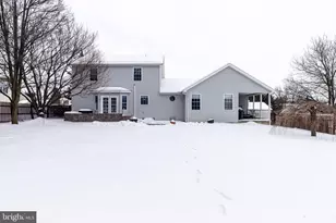 1660 Wisteria Dr, Chambersburg, PA 17202 - Photo 16