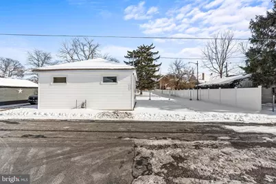 148 N Carlisle Street, Greencastle, PA 17225 - Photo 4