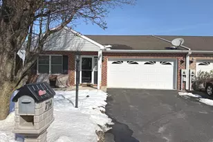 734 Golden Spring Dr N, Waynesboro, PA 17268 - Photo 1