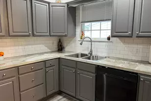 1512 Spring Side Dr E, Chambersburg, PA 17202 - Photo 8