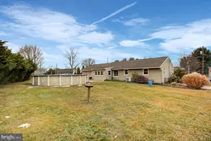 924 Blanchard Ave, Chambersburg, PA 17201 - Photo 12
