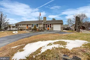 924 Blanchard Ave, Chambersburg, PA 17201 - Photo 4