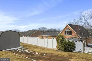 47 Emerald Dr, Chambersburg, PA 17202 - Photo 10