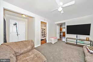241 N Franklin St, Chambersburg, PA 17201 - Photo 16