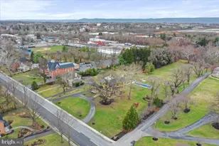 827 Philadelphia Ave, Chambersburg, PA 17201 - Photo 92