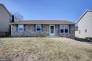 340 Ridge Ave, Waynesboro, PA 17268 - Photo 2