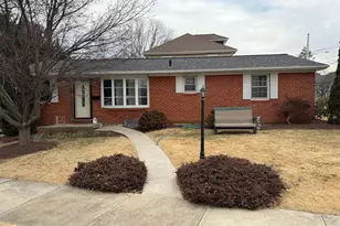 11 Scotland Rd, Chambersburg, PA 17201 - Photo 2