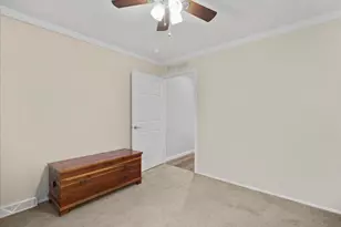 265 N Carlisle St, Greencastle, PA 17225 - Photo 16