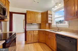 319 N Franklin St, Waynesboro, PA 17268 - Photo 4