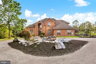 113 Aaron Ct, Saint Thomas, PA 17252 - Photo 2