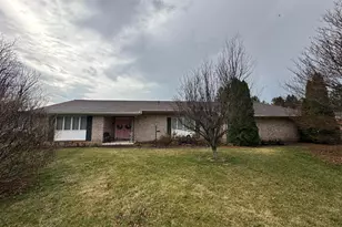 11475 Pine Hill Dr, Waynesboro, PA 17268 - Photo 4