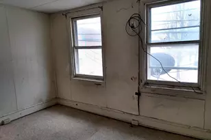 123 W King St, Chambersburg, PA 17201 - Photo 8