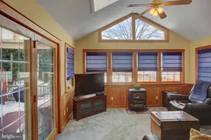 530 E Catherine St, Chambersburg, PA 17201 - Photo 32