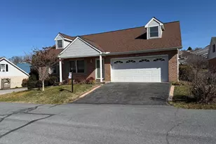 609 Chicory Spring Ct, Waynesboro, PA 17268 - Photo 1
