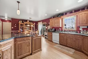 10819 Durham Cir, Waynesboro, PA 17268 - Photo 6