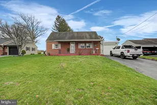 1842 Scotland Ave, Chambersburg, PA 17201 - Photo 2