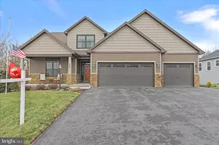 313 Toms Ln, Greencastle, PA 17225 - Photo 4