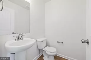 902 Setting Sun Ln, Chambersburg, PA 17201 - Photo 6