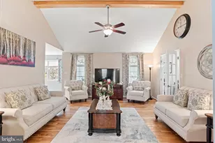 6839 Fairway Dr E, Fayetteville, PA 17222 - Photo 14