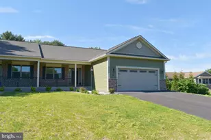6338 Penn National Dr, Fayetteville, PA 17222 - Photo 1