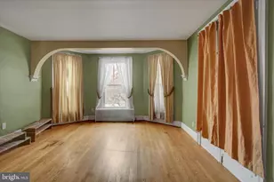 230 W 2nd St, Waynesboro, PA 17268 - Photo 4