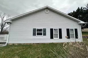 6395 Marsh Rd, Waynesboro, PA 17268 - Photo 4