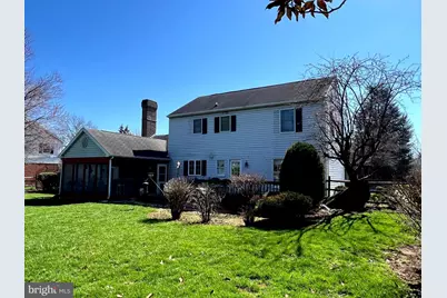 831 Rosewood Court, Chambersburg, PA 17201 - Photo 4