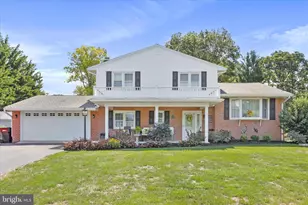 364 Briar Ln, Chambersburg, PA 17202 - Photo 1