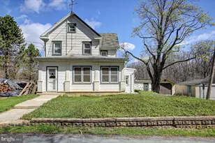 10549 Coral Ridge Rd, Fayetteville, PA 17222 - Photo 2