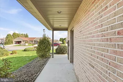 312 Woodvale Drive, Chambersburg, PA 17201 - Photo 6