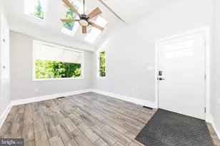 140 N Grant St, Waynesboro, PA 17268 - Photo 14