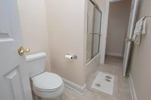 2368 Castlegreen Dr, Greencastle, PA 17225 - Photo 36