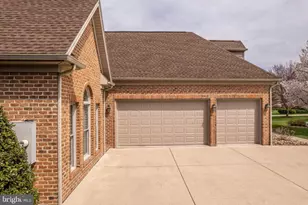 2368 Castlegreen Dr, Greencastle, PA 17225 - Photo 82