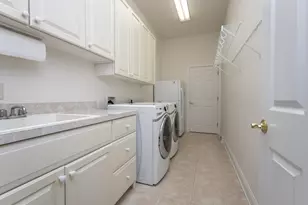 2368 Castlegreen Dr, Greencastle, PA 17225 - Photo 40