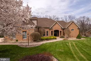 2368 Castlegreen Dr, Greencastle, PA 17225 - Photo 84