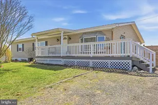 690 Williamson Rd, Greencastle, PA 17225 - Photo 2
